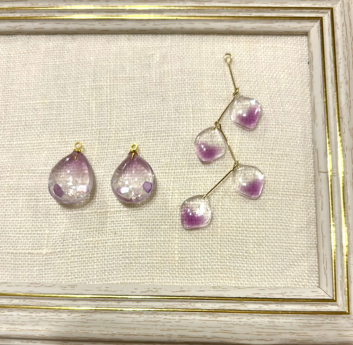 試作品作りの旅はまだまだ続きます…
前回のドロップに合わせるパーツを試作中
これは平面だと理想通りだけど、持ち上げるとなんかちょっと違う
また別のデザインを考えよう…

#Lemioハンドメイド
#ハンドメイドアクセサリー