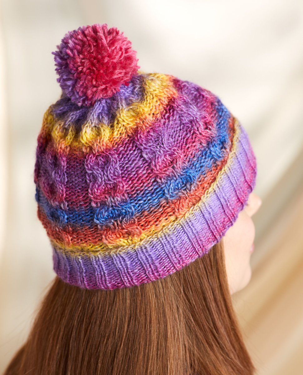 Universal Yarn tweet media