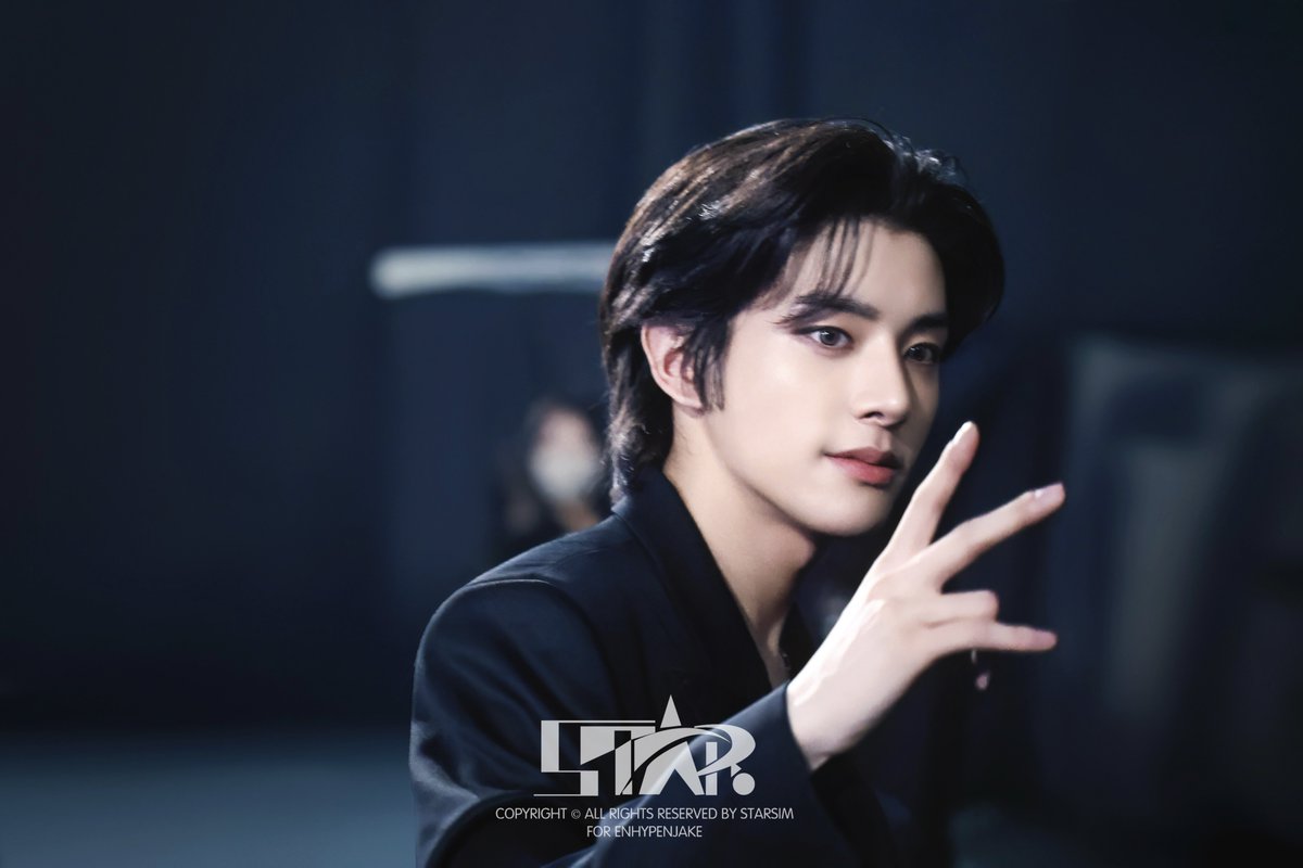Starsimmm's tweet photo. 241122 MAMA AWARDS

#JAKE #제이크
#ENHYPEN  #엔하이픈
#심재윤 #ジェイク
#ENHYPEN_JAKE
#2024MAMAAWARDS https://t.co/lFtQzfAEBO