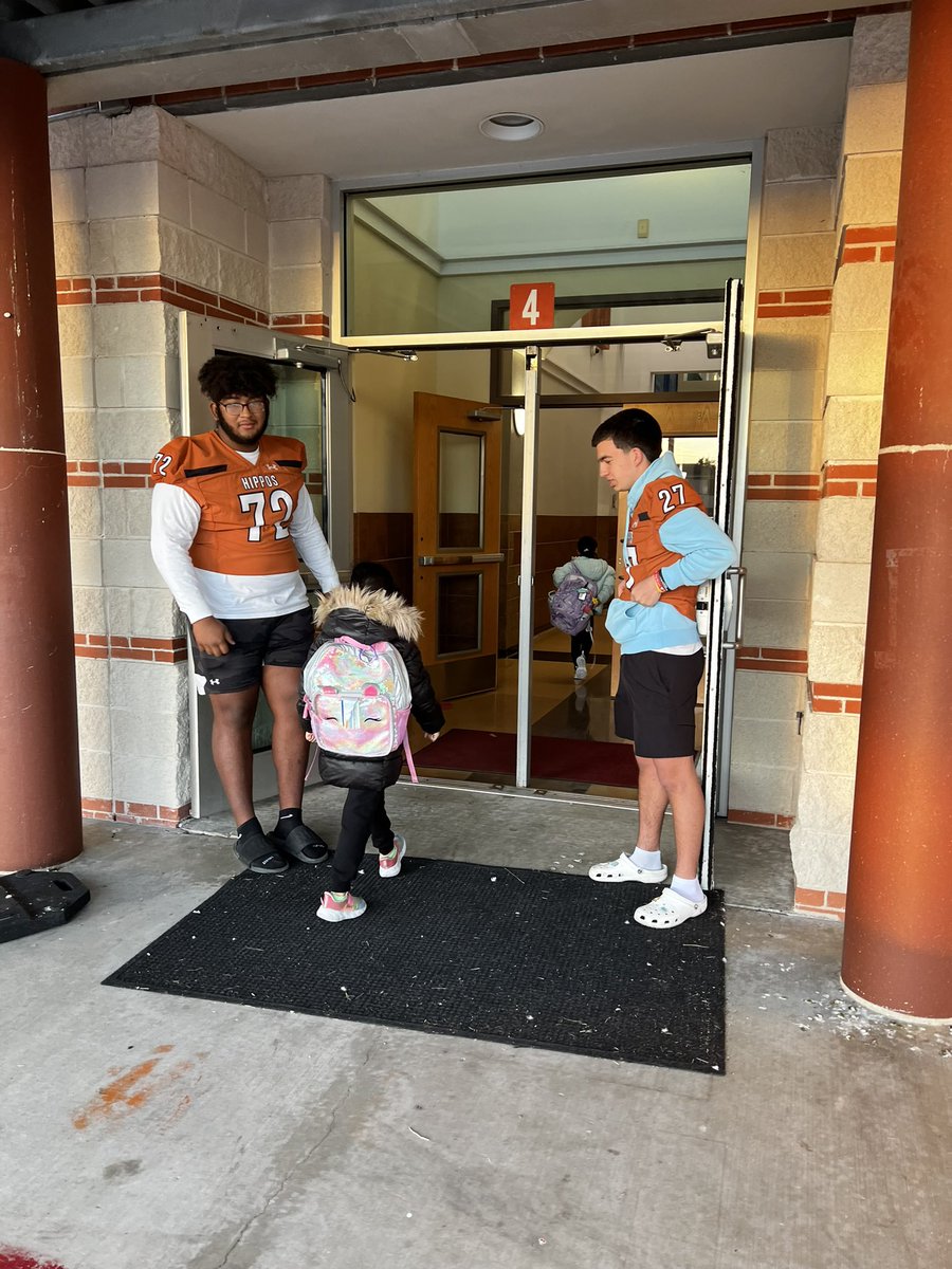 CoachComp (@coachwcompton) on Twitter photo It’s 9AM and <a href="/HuttoHS_Fball/">Hutto Football</a> has been busy! <a href="/BaseballHutto/">Coach Stringer</a> took some players to local Elementary to greet. Now time for <a href="/2Wordstv/">2Words</a> before we attack Hippo Maker! #F4 #NDO It’s 9AM and <a href="/HuttoHS_Fball/">Hutto Football</a> has been busy! <a href="/BaseballHutto/">Coach Stringer</a> took some players to local Elementary to greet. Now time for <a href="/2Wordstv/">2Words</a> before we attack Hippo Maker! #F4 #NDO
