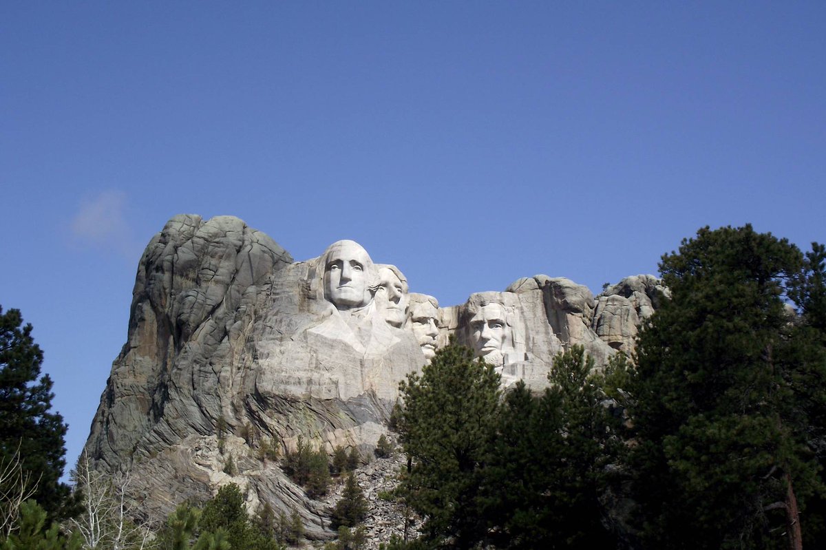 Mount Rushmore tweet media