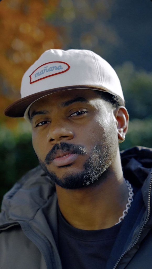 EscapeTracks tweet media