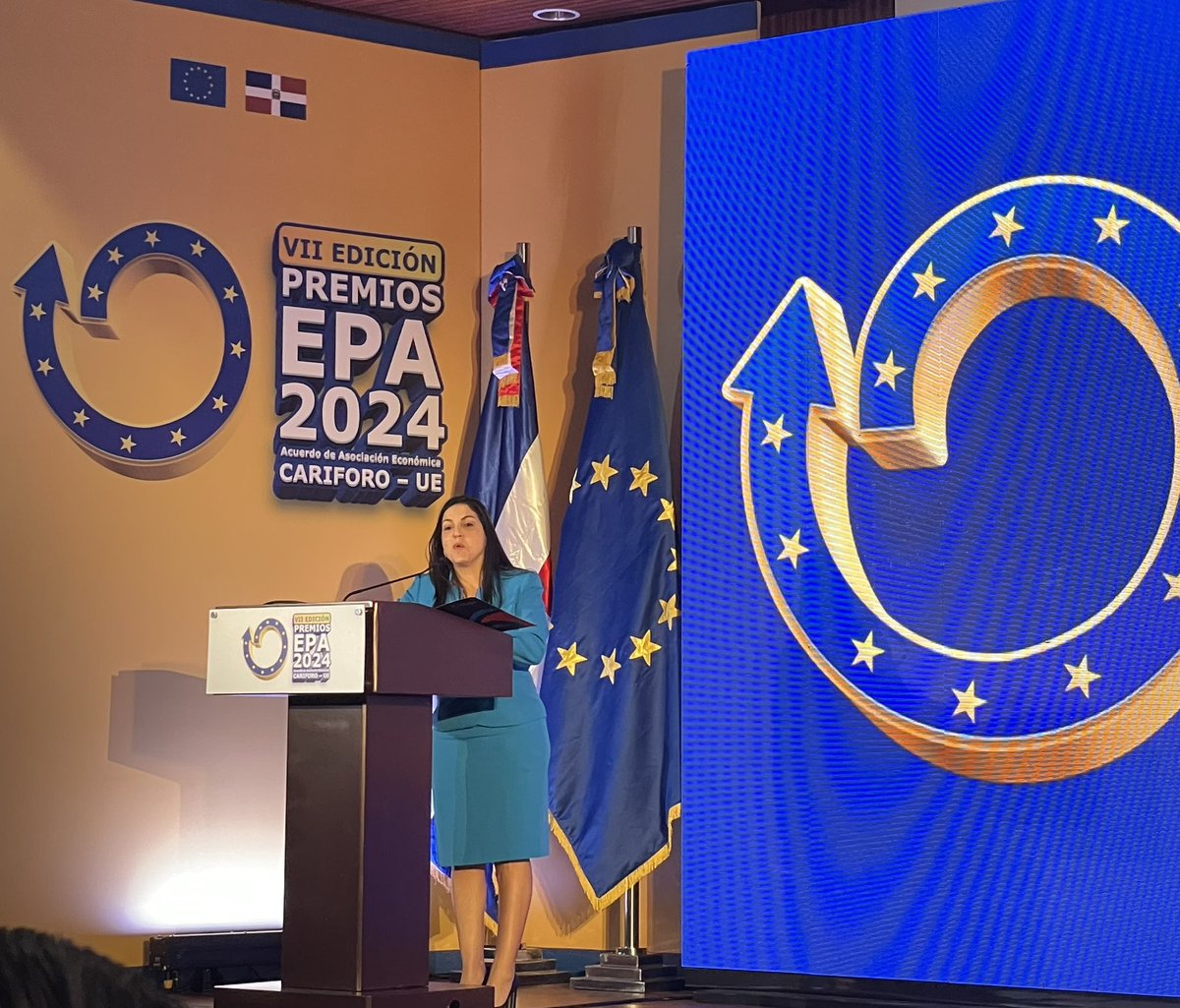 Hay que apostar a la formación adaptada a la demanda de los mercados para continuar crecimiento de exportaciones dominicanas comenta <a href="/BivianaRiveiro/">Biviana Riveiro</a> de <a href="/prodominicana/">ProDominicana</a> hoy en #premiosepa2024