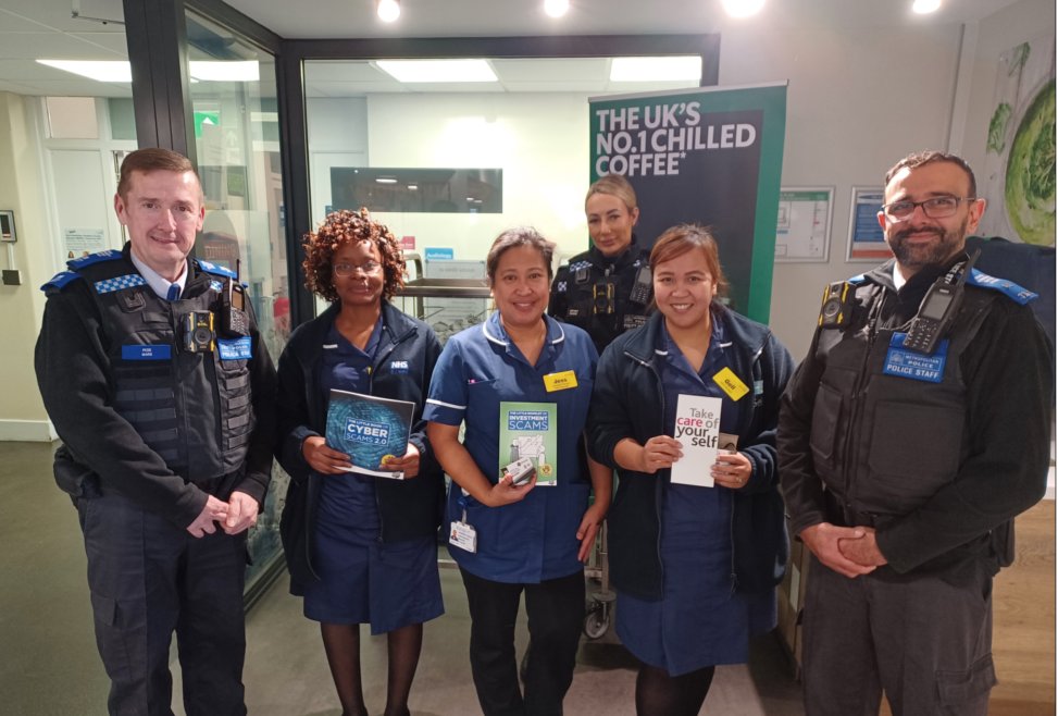 Today the SNT held an ASB awareness stall at St Helier Hospital where we spoke to staff and the local community and gave crime prevention advice.