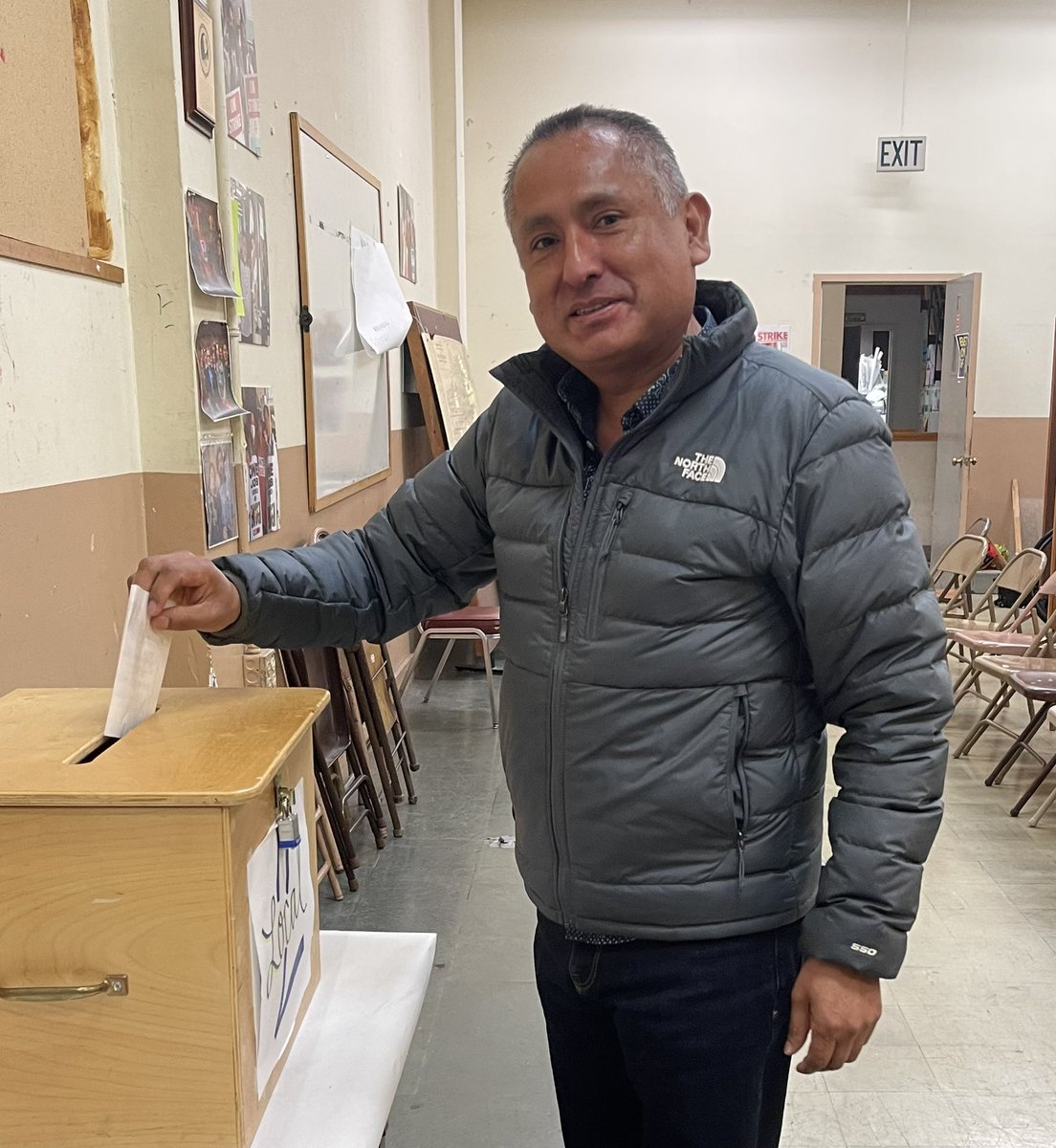 camucha king tweet media