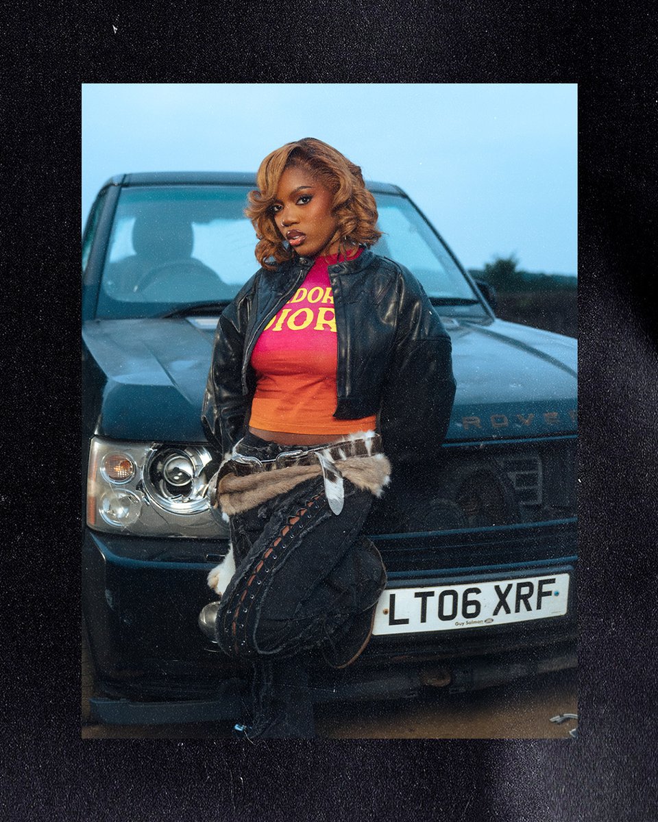 emirecords's tweet image. It’s Friday! Which can only mean one thing -  'On Your Radar' is here, listen now to kick off your weekend ✨
@elliotjamesreay - Boy In Love
Bellah Mae – Rinse &amp;amp; Repeat
@highlyyldn  – I’m Ok
@martingarrix &amp;amp; Jex – Told You So

open.spotify.com/playlist/1G2nt…