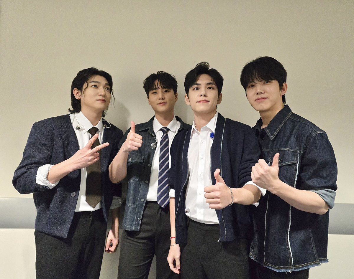 DAY6 tweet media