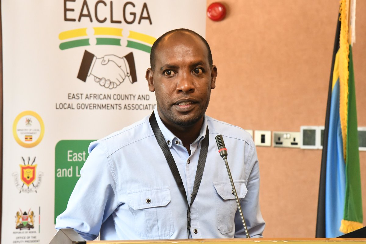 EastGovernments's tweet photo. @RwandaLocalGov shared progress since the 1994 genocide; a balanced approach with Central Gov't focusing on policy, while local governments lead in service delivery. Key pillars for Implementation include: capacity building, strong leadership, &amp; accountability. @ralgarwanda 2/6 https://t.co/FiCgMLMSc7