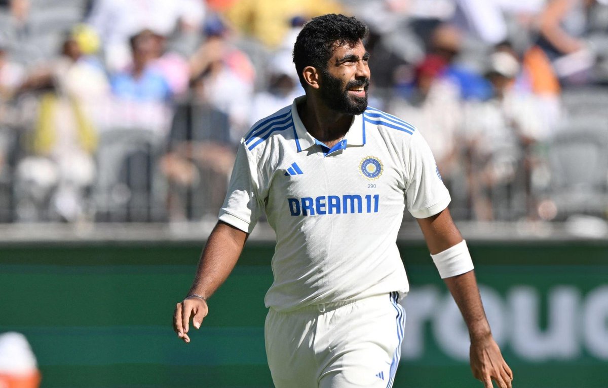 Shebas_10dulkar's tweet photo. Test Bowling Average in Australia 

19.36 - 𝗝𝗮𝘀𝗽𝗿𝗶𝘁 𝗕𝘂𝗺𝗿𝗮𝗵 🇮🇳
19.87 - Pat Cummins 🇦🇺
22.43 - Glenn McGrath 🇦🇺
22.67 - Josh Hazlewood 🇦🇺
24.68 - Jason Gillespie 🇦🇺
25.47 - Mitchell Johnson 🇦🇺
26.10 - Mitchell Starc 🇦🇺
28.72 - Brett Lee 🇦🇺 https://t.co/xDWbrhBbFq