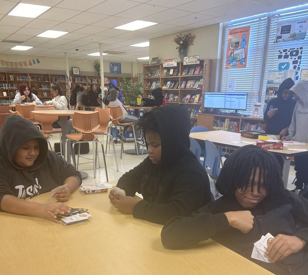 Amy Samay tweet media