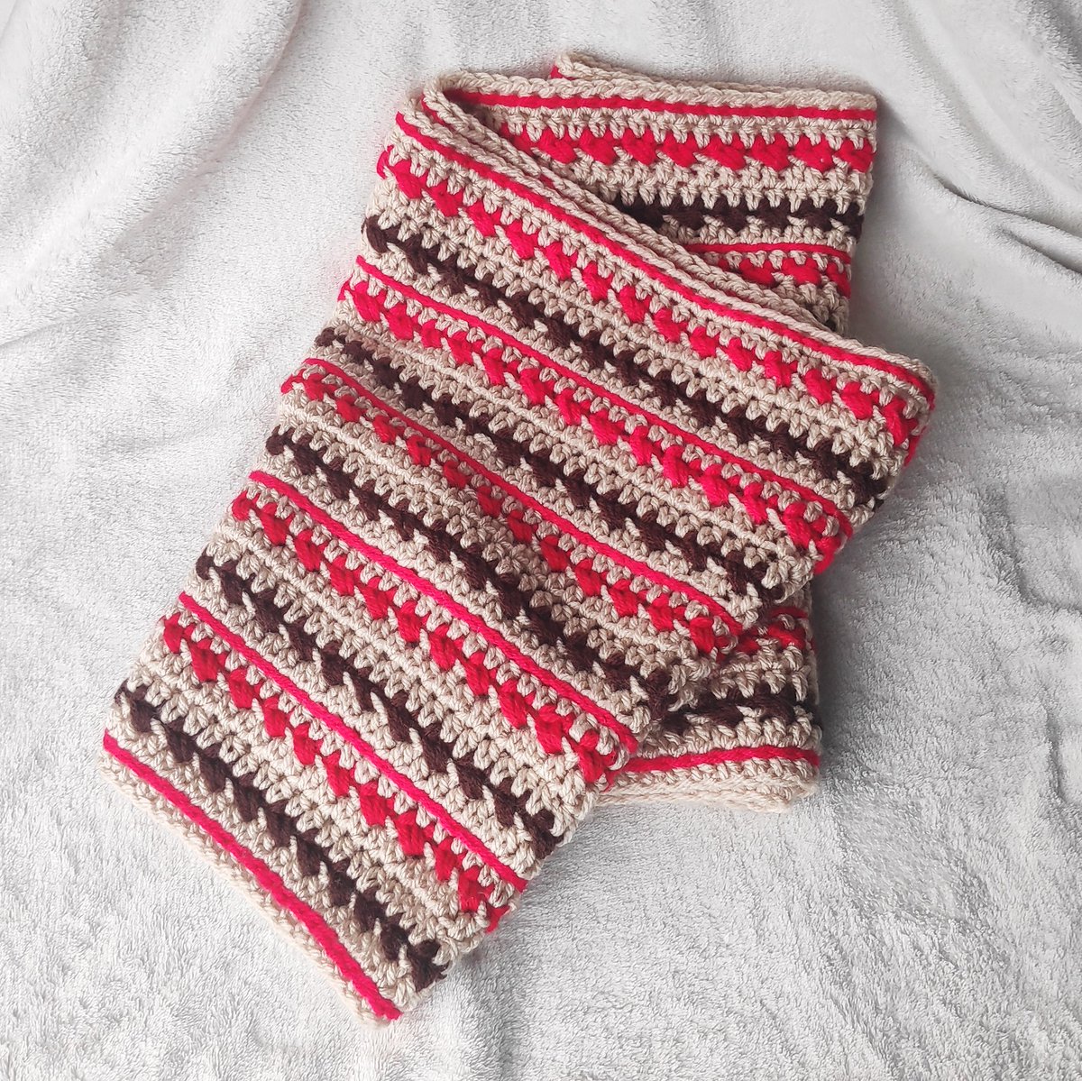 Crochet infinity scarf to join the pile of presents 🧣 #handmadegift #crochet