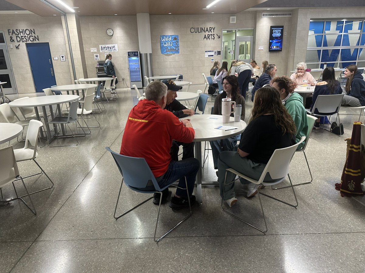 OW students spending the morning with seniors.  #OWGiveAHoot <a href="/OWNovacekOWLS/">Jay Novacek</a>