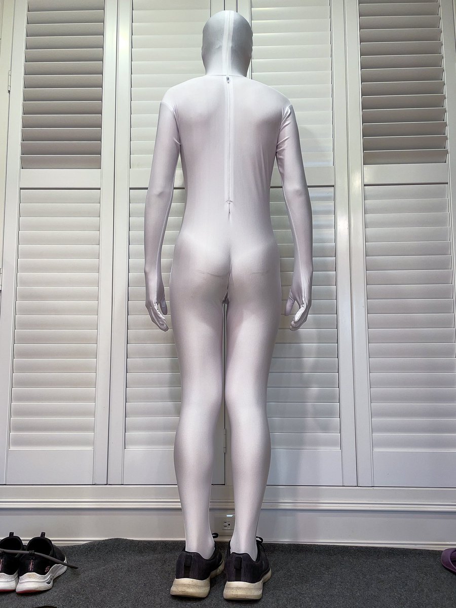 zpssblm's tweet photo. 白色全包緊身衣

#zentai #zentaizone #whitezentai #全包緊身衣 #ゼンタイ #緊身衣 #tights #tightsguy #tightsformenandwomen #tightsman #colourtights https://t.co/pj5NYh74qh
