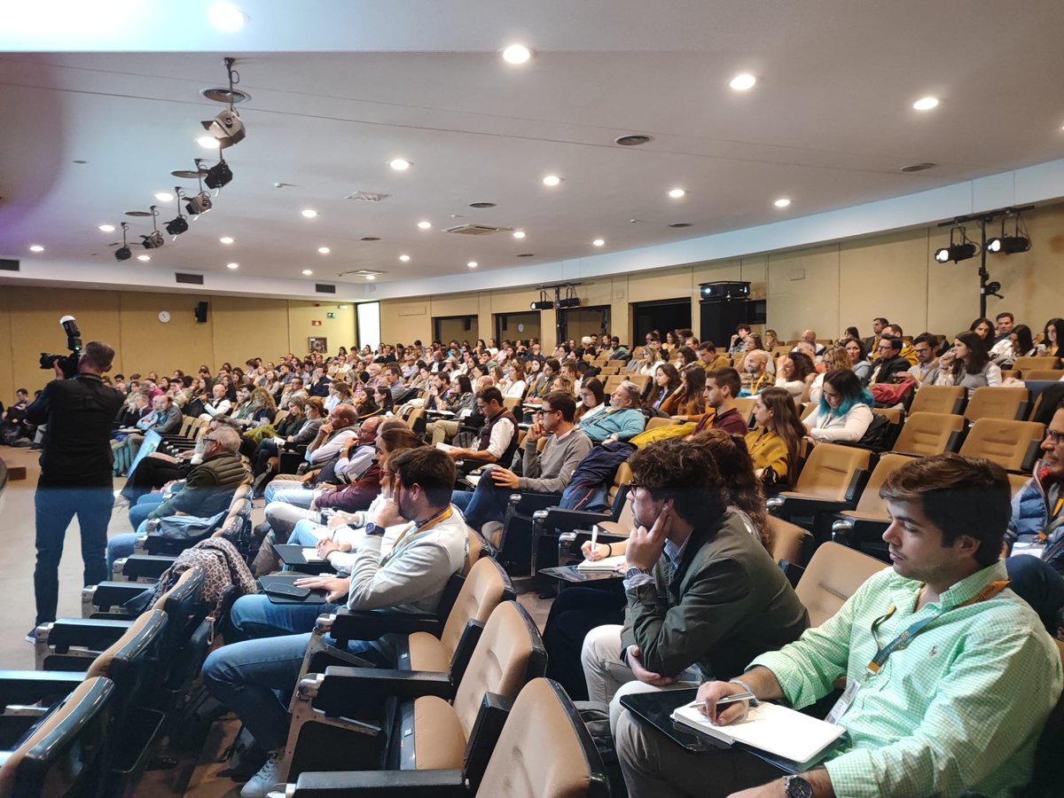 Congreso Equino (@congresoequino) on Twitter photo Primera mañana de <a href="/CongresoEquino/">Congreso Equino</a> superada... Comenzamos con las sesiones de la tarde con los ponentes Juan Pérez, Juan Cuervo y Soledad Martín para hablar de reproducción equina 🐴🐴🐴.
Revisa el programa oficial: congresoequino.com/2024/ Primera mañana de <a href="/CongresoEquino/">Congreso Equino</a> superada... Comenzamos con las sesiones de la tarde con los ponentes Juan Pérez, Juan Cuervo y Soledad Martín para hablar de reproducción equina 🐴🐴🐴.
Revisa el programa oficial: congresoequino.com/2024/