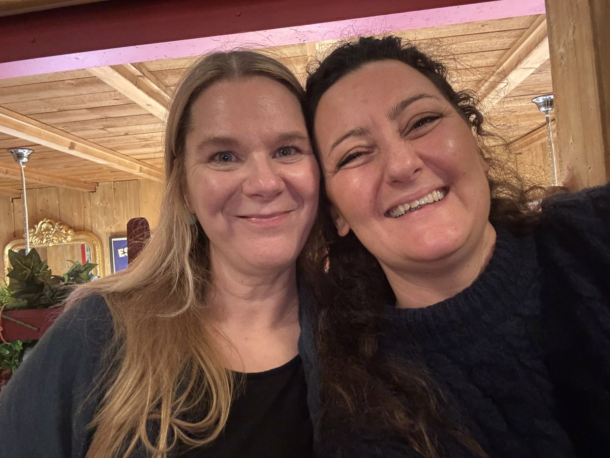 Quand les promotions du DU transculturel se croisent et se retrouvent.. là on est celle de 2009 !! ♥️ de l’Italie au Québec, à nouveau en France ensemble.