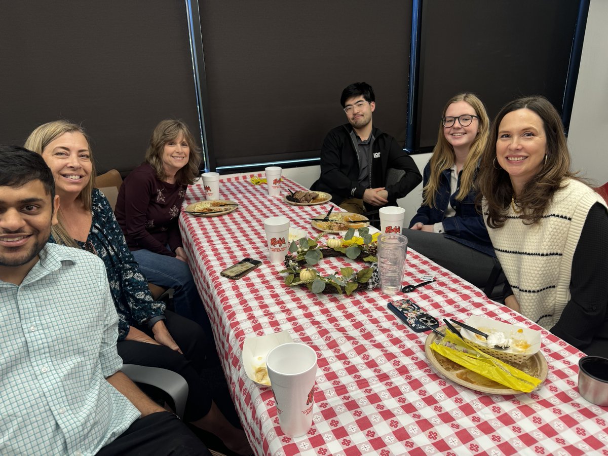 LAN_Engineering's tweet image. Grateful gatherings, delicious food, and even better company! LAN offices came together for Thanksgiving lunches, celebrating the season of gratitude with our amazing teams. 🍂🦃 #Thankful #WeAreLAN