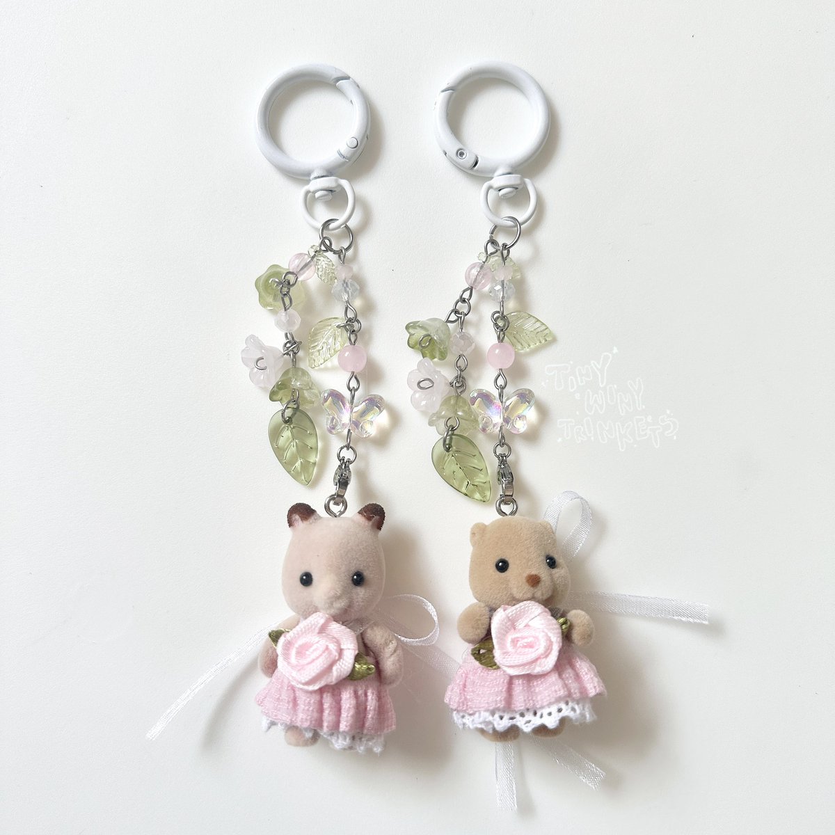 cikinkatseu's tweet photo. ₊✩‧₊˚౨ৎ˚ 
       sylvanian families keychain   catalogue https://t.co/Tr5TVgK9b7