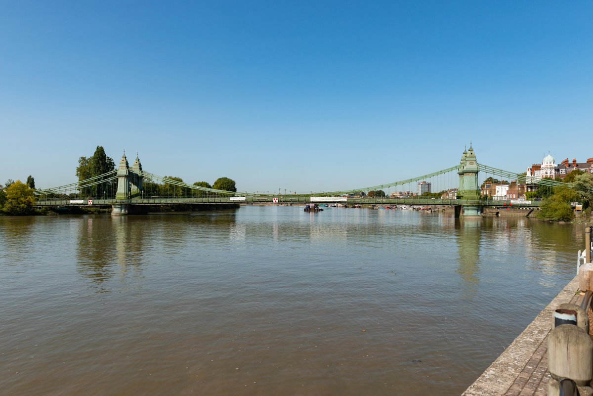 Visiting the #Thames this weekend? Remember to #RespectTheRiver
 
Only go afloat if you are experienced and have taken necessary safety precautions hubs.la/Q02WD00Y0

#WaterSafety #SaferThames