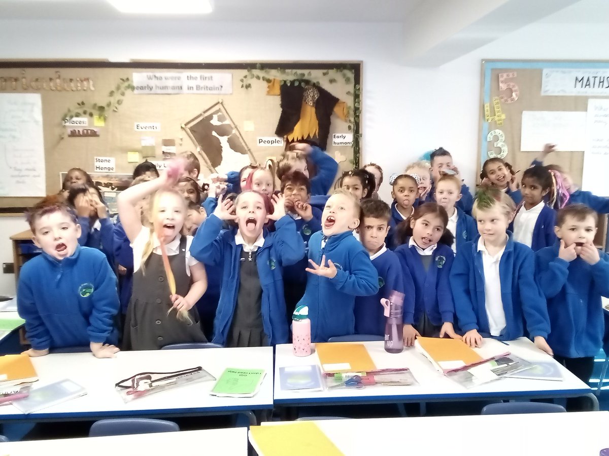 hillsideyr3's tweet photo. Thank you for supporting Crazy Hair day, what a fabulous bunch! https://t.co/mgr47nbi2s