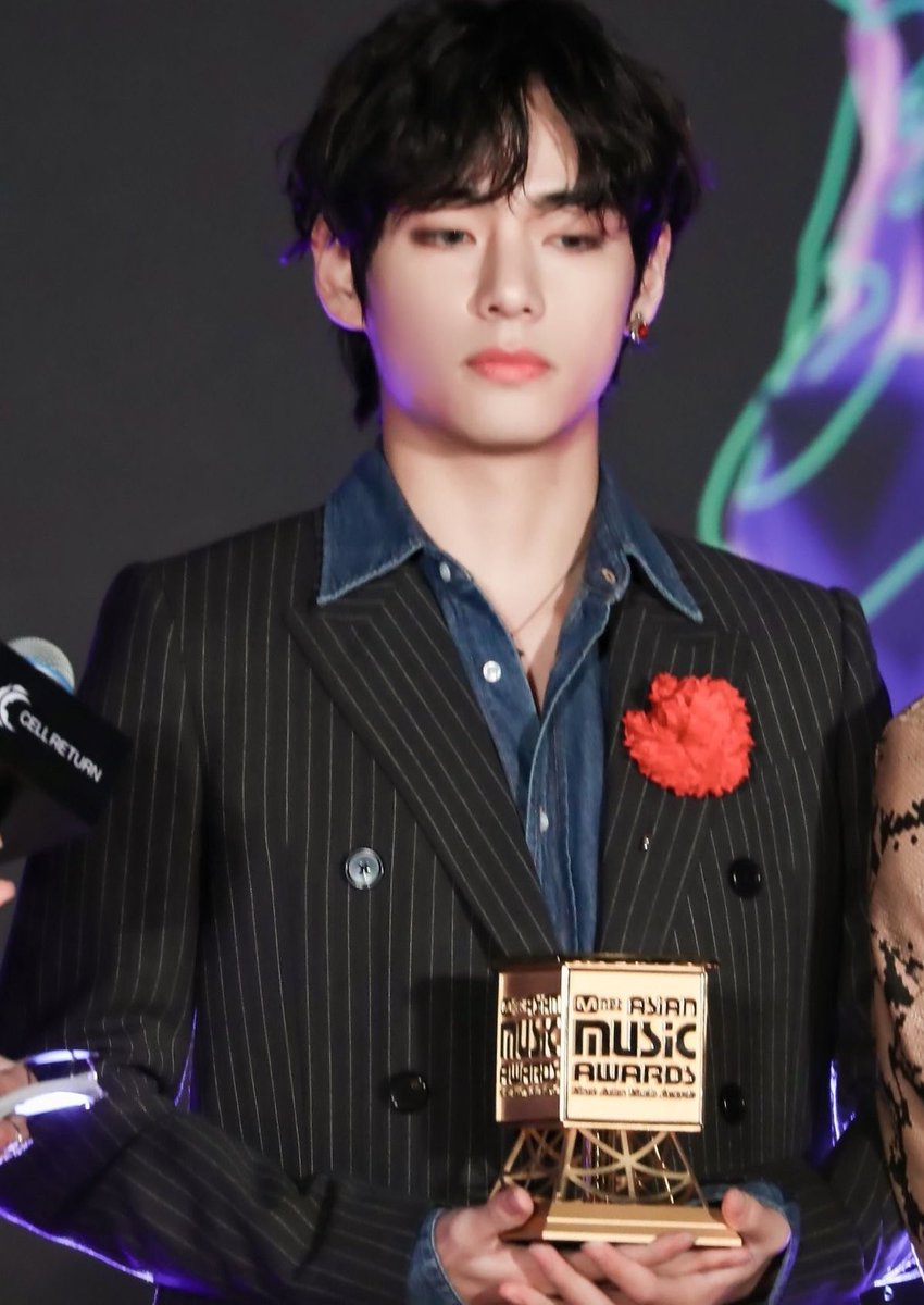 CONGRATULATIONS TAEHYUNG 
V FANS CHOICE WINNER
#TaehyungMAMAAwardsWin