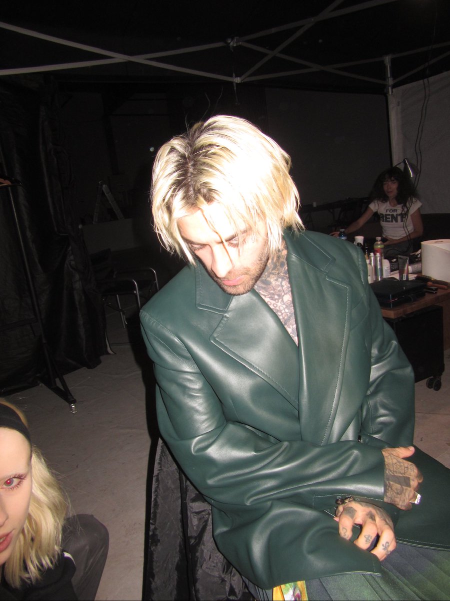 MATRIX

<a href="/andrzejdragan/">Andrzej Dragan</a>
