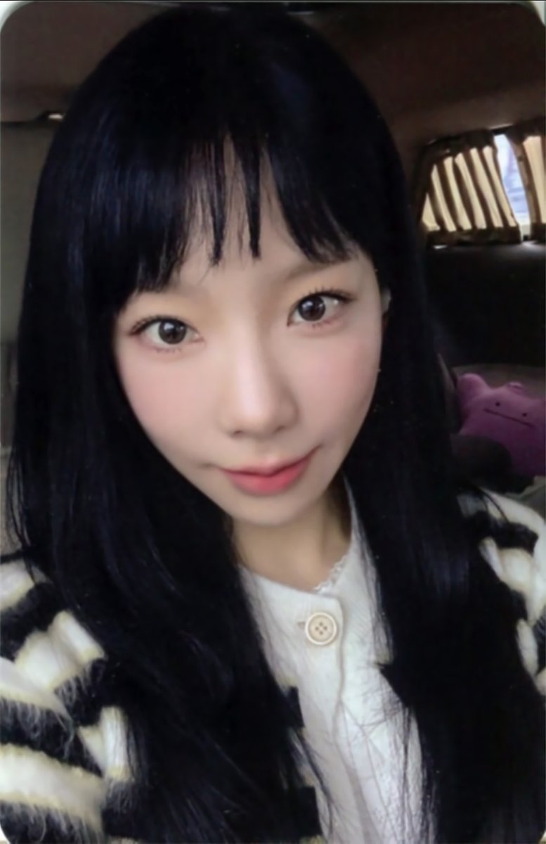 SStaeng9's tweet photo. 'Letter To Myself' PHOTOCARD #1
 #태연 #TAEYEON https://t.co/yH5Co91Vcc