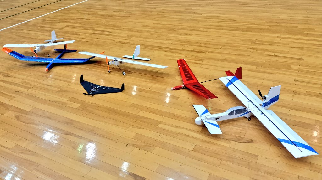 cst_flyingrobot's tweet photo. 飛行練習を実施しました https://t.co/NeRx43ft5a