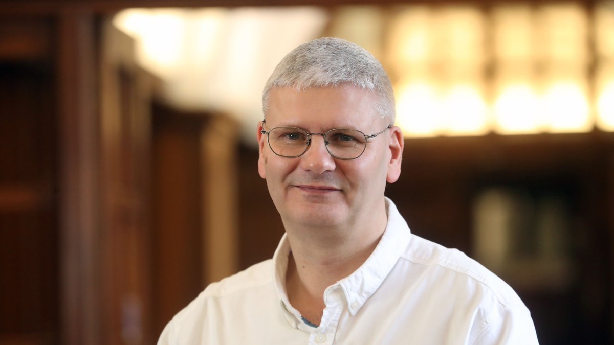 Cardiff University School of Chemistry (@chemistrycu) on Twitter photo Our congratulations to Professor Stuart Taylor, 2024 Menelaus Medal recipient, awarded by <a href="/LSWalesCDdCymru/">Learned Society of Wales</a>.
Professor Taylor's groundbreaking work has benefited heterogeneous catalysis, influencing energy, sustainability, & environmental protection.
tinyurl.com/yvmcmvv5 Our congratulations to Professor Stuart Taylor, 2024 Menelaus Medal recipient, awarded by <a href="/LSWalesCDdCymru/">Learned Society of Wales</a>.
Professor Taylor's groundbreaking work has benefited heterogeneous catalysis, influencing energy, sustainability, & environmental protection.
tinyurl.com/yvmcmvv5