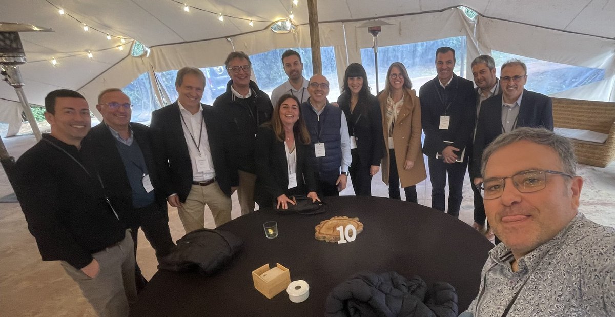 Rudi de Castro 🎗 (@rudi_dkas) on Twitter photo Ahir a la SuperTranversal del <a href="/ForumCarlemany/">Fòrum Carlemany</a>. Vaig tenir la sort de coordinar un dels grups de #BenchMarking. Súper Interessant la #jornada amb grans ponents <a href="/ealmirall/">esteve almirall</a> <a href="/XavierMarcet/">Xavier Marcet</a> <a href="/oalcoba/">Oriol Alcoba</a> i el #CaseStudy de #Ebro Ahir a la SuperTranversal del <a href="/ForumCarlemany/">Fòrum Carlemany</a>. Vaig tenir la sort de coordinar un dels grups de #BenchMarking. Súper Interessant la #jornada amb grans ponents <a href="/ealmirall/">esteve almirall</a> <a href="/XavierMarcet/">Xavier Marcet</a> <a href="/oalcoba/">Oriol Alcoba</a> i el #CaseStudy de #Ebro