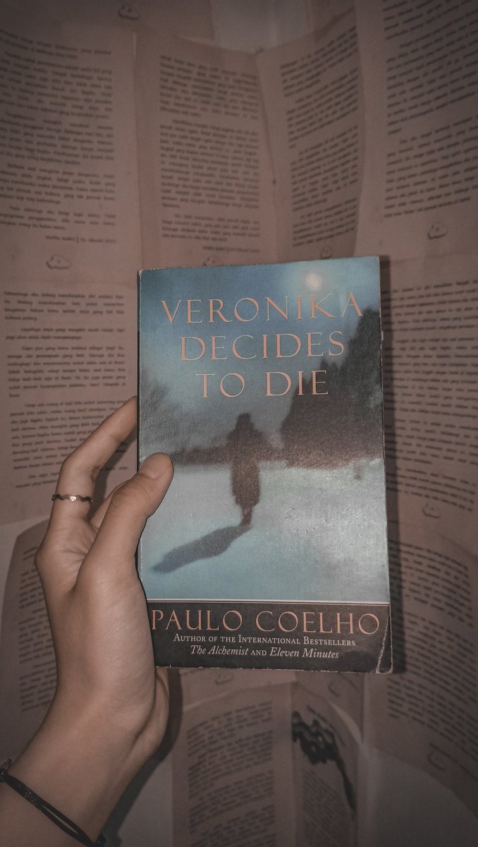 ntaaa_pna's tweet photo. Lama ga post apa-apa, dah gini aja yh:>
Currently reading .... https://t.co/JsaGrwqGLw