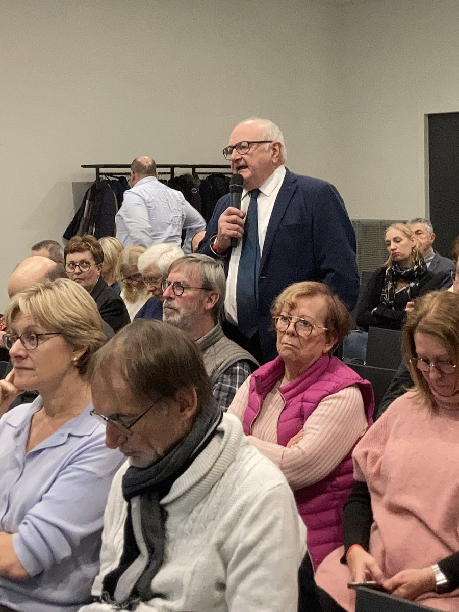 [En direct] de #Metz pour la #régionale organisée par la <a href="/MFGrandEst/">MutualitéF.Grand Est</a> &amp; <a href="/mutualite_fr/">Mutualité Française</a> au Centre des Congrès de <a href="/EuroMetroMetz/">Eurométropole de Metz</a> | Riches échanges entre les participants présents et <a href="/EChenut/">Eric Chenut</a>, <a href="/SeverineSalgado/">severine salgado</a> et <a href="/BeatriceAugier/">compte suspendu Augier Beatrice</a>