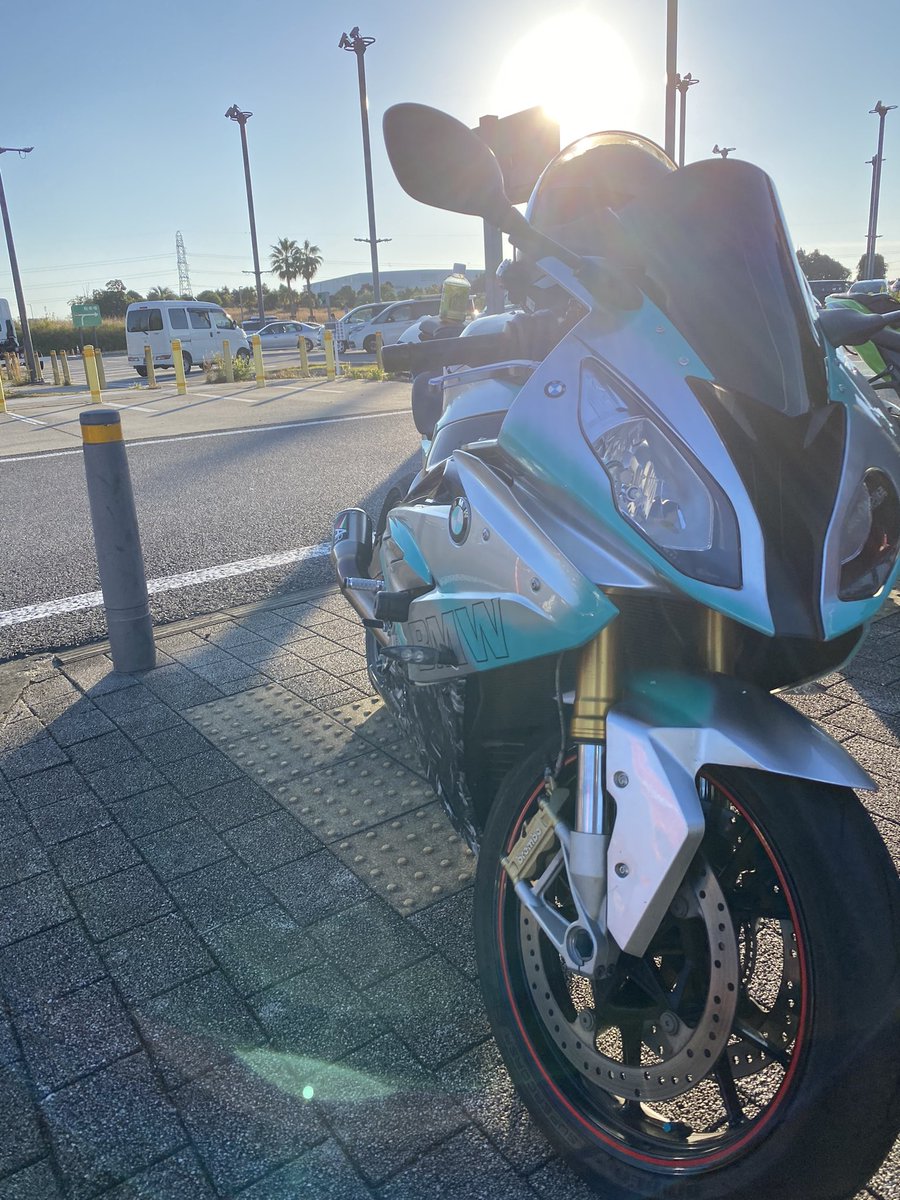 彼氏と人生初のお泊まりロンツーが楽しくて幸せ〜💚🩵🩶
友達にも会えて明日もいっぱいエッセン乗れてもう幸せがいっぱい☺️☺️☺️