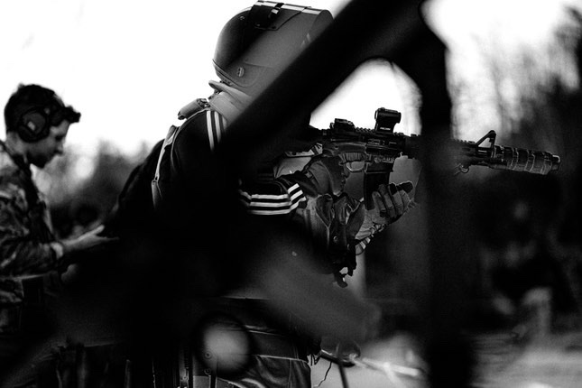 DanStaiger's tweet photo. Rocking the #killa gear at #Eastcoastnightshoot @bstategames @tarkov https://t.co/YFfKCAv607