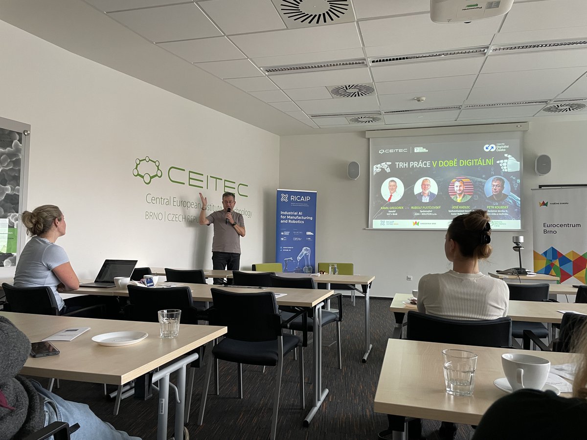 CEITEC_Brno's tweet photo. Impressions from the Labour Market in the Digital Age conference organised at CEITEC @VUTvBrne within the Week for Digital Czechia and @RICAIP_EU Seminar Series.
Did you know that 85% of primary-school students will have jobs that do not exist yet?
#CEITECScience @BrnoDirect https://t.co/UiQiIU9XTL