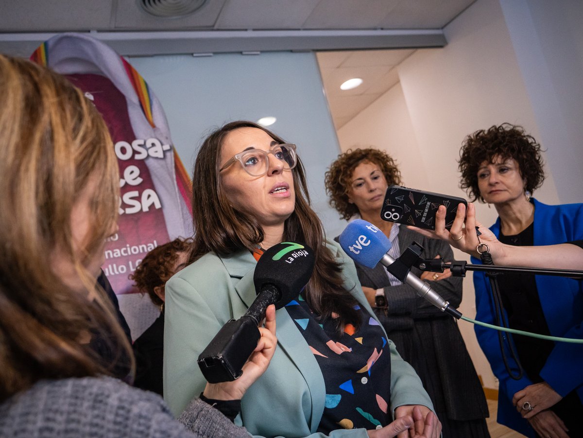 🏳️‍🌈 El Centro LGTBI+ de La Rioja se consolida en su segundo aniversario como un referente en asesoramiento y orientación del colectivo.

🖇️ Info: actualidad.larioja.org/noticia?n=not-…
<a href="/LGTBiLaRioja/">🌈 Centro LGTBI+ de La Rioja</a>