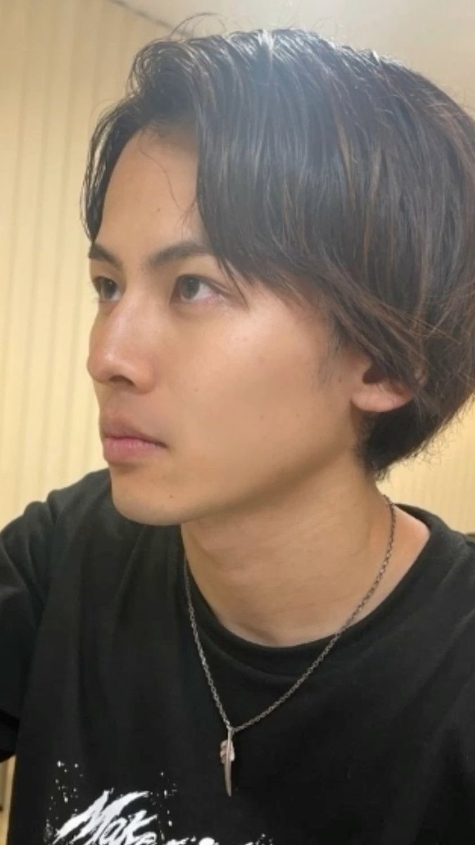 chr_melo's tweet photo. 鼻根がありえないくらい高くて鼻筋がめちゃくちゃ通ってる人がすきなのですよ‼️‼️‼️ https://t.co/1g24v81fVO