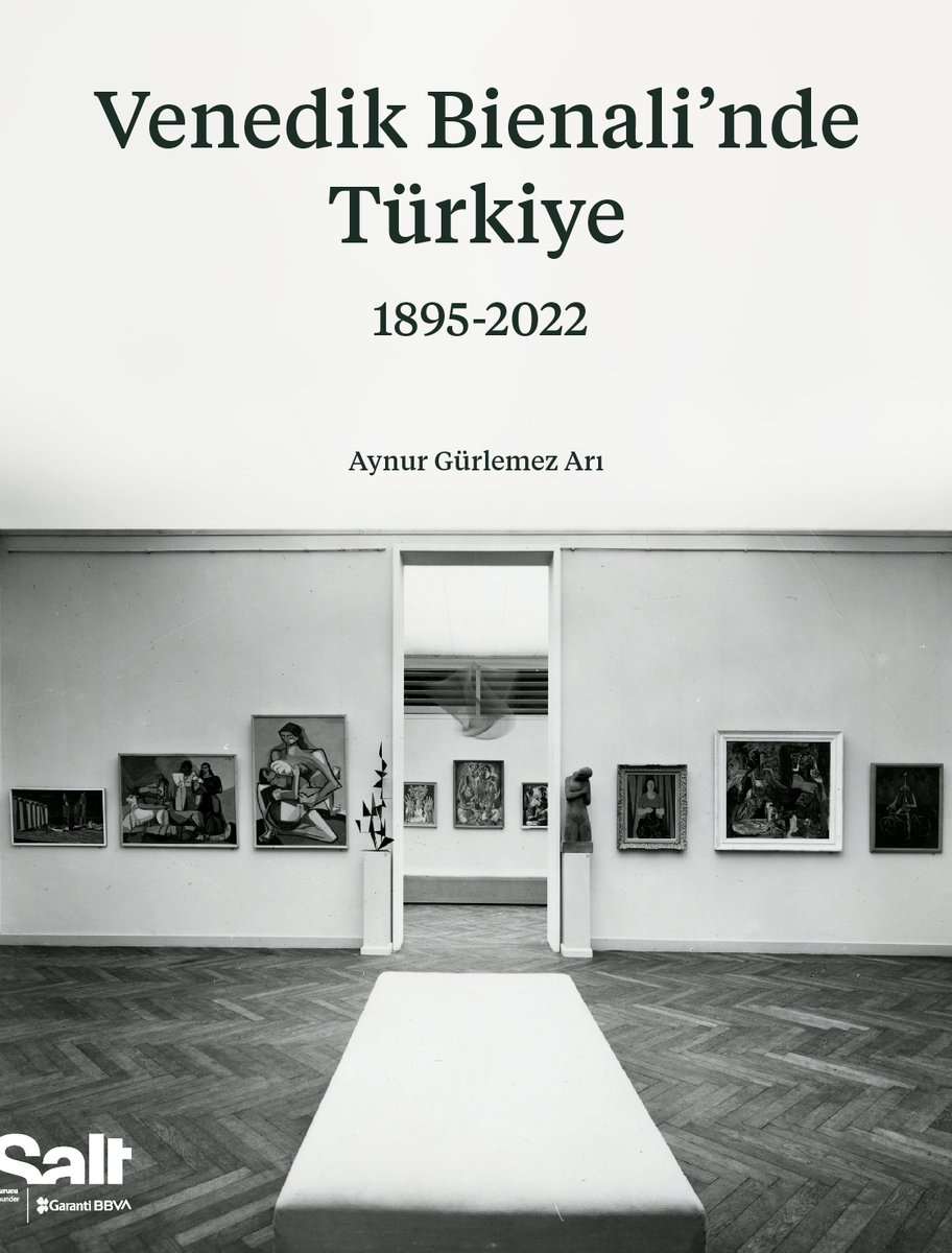 aynurgurlemez's tweet photo. Türkiye’nin Venedik Bienali’ne katılımını konunalan araştırmam nihayet yayımlandı 🎉 Yayının editörlüğünü Vasıf Kortun, Sezin Romi ve Ezgi Yurteri üstlendi. Venedik Bienali’nde Türkiye: 1895-2022 başlıklı e-yayına Salt’ın sayfaları üzerinden erişebilirsiniz💫 https://t.co/cvmQLmuzl5 

Venedik Bienali'nde Türkiye: 1895-2022, Türkiye'nin 1950'li yıllara kadar neden bienalde yer almadığını kültür, siyaset ve sanatın kesişiminde tarihsel bir perspektiften aktarıyor. Venedik Bienali Arşivleri'ni içeren Archivio Storico delle Arti Contemporanee (ASAC) bünyesindeki kaynaklardan yola çıkan yayın, Türkiye'nin Venedik Bienali'ndeki tüm ulusal sergilerini kurumlar, sergi düzenleyicileri, katılan sanatçılar ile sergilenen eserler üzerinden değerlendiriyor. 1950'ler ve 1960'larda sınırlı sayıdaki katılımdan günümüze uzanarak sürecin dönüşümüne dair kapsamlı bir bakış sunuyor.

Aynur Gürlemez Arı, lisans ve yüksek lisansını İstanbul Üniversitesi Sanat Tarihi Bölümü'nde tamamladı. 2019'da Yıldız Teknik Üniversitesi Sanat ve Tasarım Programı'nda "Venedik Bienali'nde Türkiye" başlıklı teziyle doktora derecesini aldı. Akademik makalelerinin yanı sıra Sanat Dünyamız, Istanbul Art News gibi yayınlarda ve Salt Blog, K24 gibi mecralarda yazıları yayımlandı. Çeşitli kurum ve projelerde editör, koordinatör ve belgesel yapımcısı olarak görev alan Gürlemez Arı, Marmara Üniversitesi Güzel Sanatlar Fakültesi'nde ders vermektedir. Uluslararası Sanat Eleştirmenleri Derneği (AICA) Türkiye üyesidir.