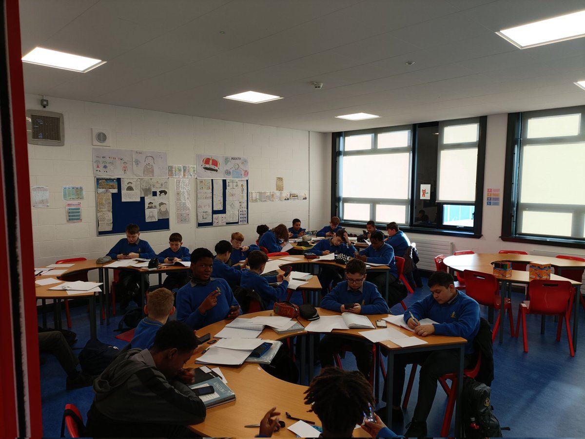RichardKerins1's tweet photo. Big excitement for the class of 1.5 in @moylepark who began their penpal programme with fellow Marists in Chrysostomos Smyrnis School in Athens, Greece today @MaristEducation https://t.co/nunxJvdaYO