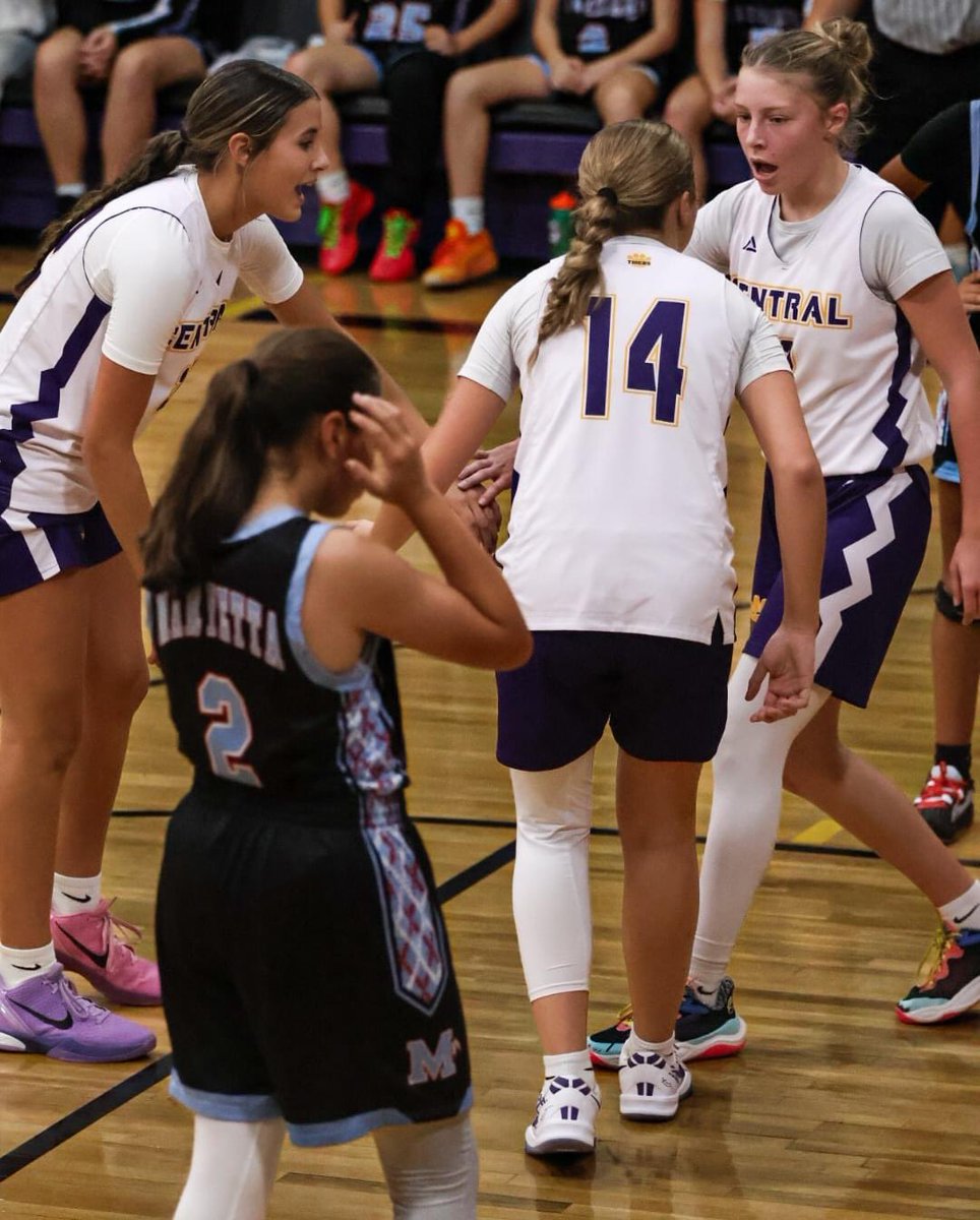 🚨 Championship 🚨
⏰ 2pm
📍Central Public Schools
Sallisaw, OK