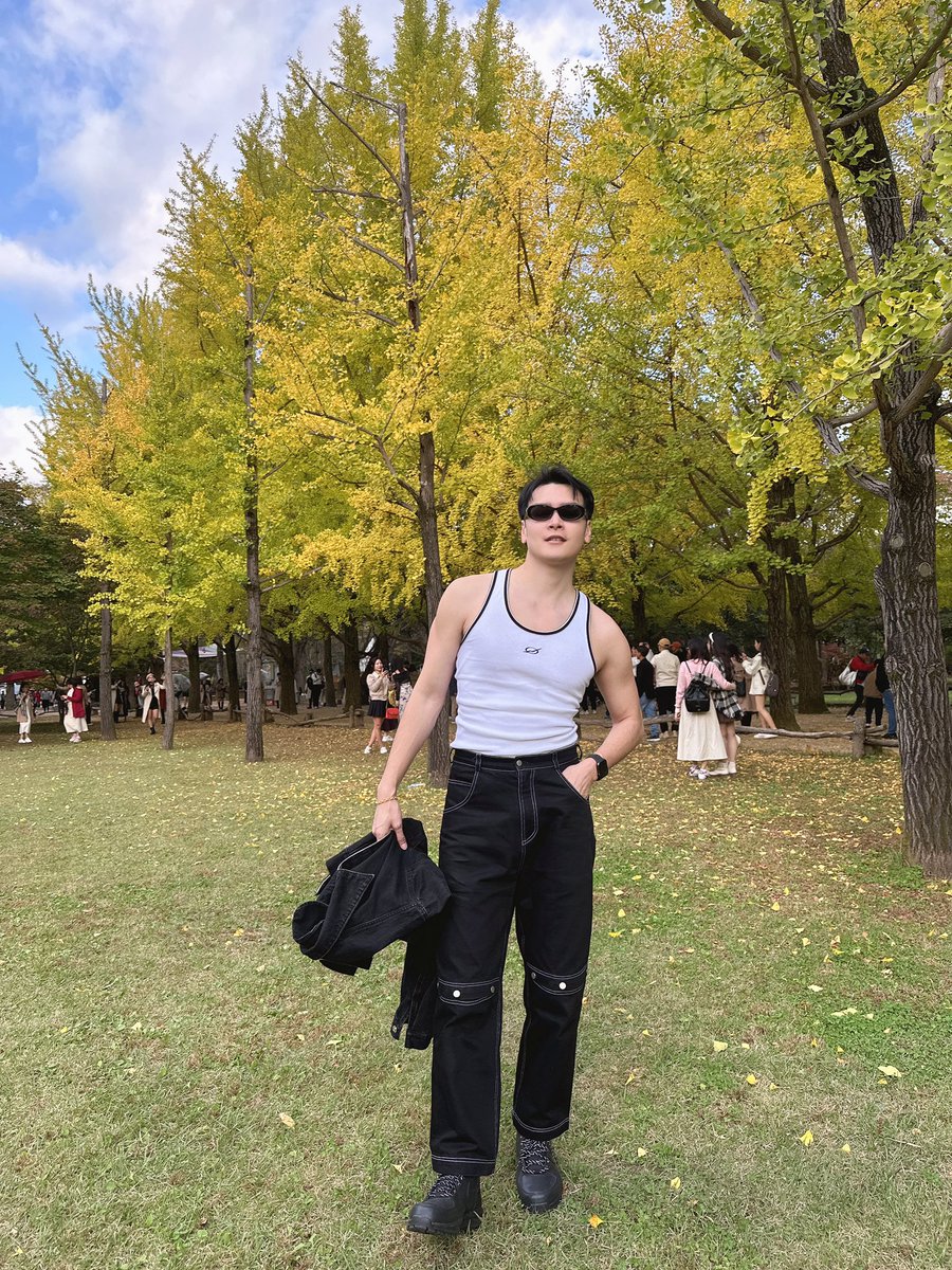 alexdefoxy's tweet photo. Seoraksan Autumn Leaves 🍁🍁🍁

#MrWeekendVacationer 
#alexdefoxy #myuniversealexdefoxy #korea #koreaalexdefoxy #Seoul #SeoulAledefoxy  #BAXtimeline #BAXalexdefoxy #BAXmoments #BAXoversea #vaca2024alexdefoxy #vaca2024 https://t.co/ynv3OuNkTC