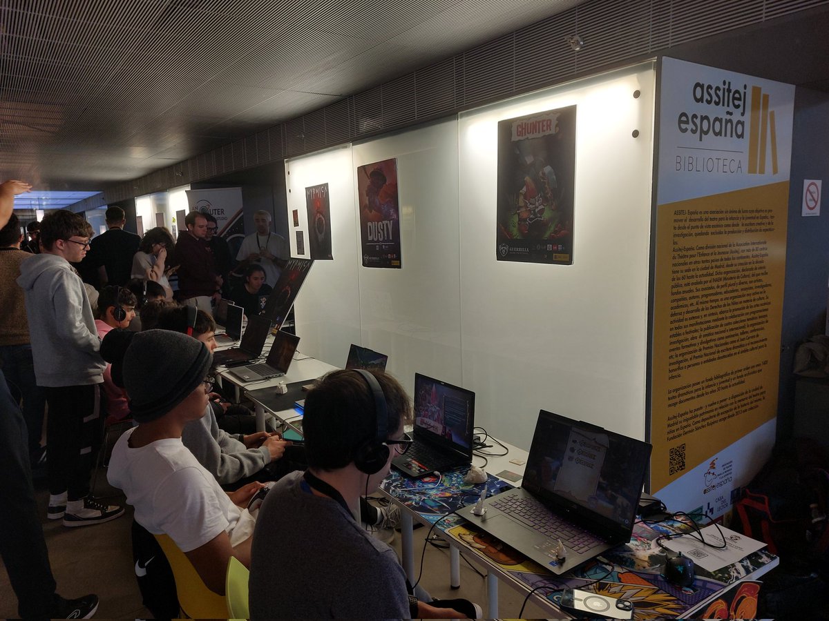 Ghunter_Game (@ghunter_game) on Twitter photo ¡Estamos en <a href="/GGameFestival/">Guerrilla Game Festival</a>!
Pasate por nuestro stand si no quieres acabar como un gamusino 🐰 ¡Estamos en <a href="/GGameFestival/">Guerrilla Game Festival</a>!
Pasate por nuestro stand si no quieres acabar como un gamusino 🐰