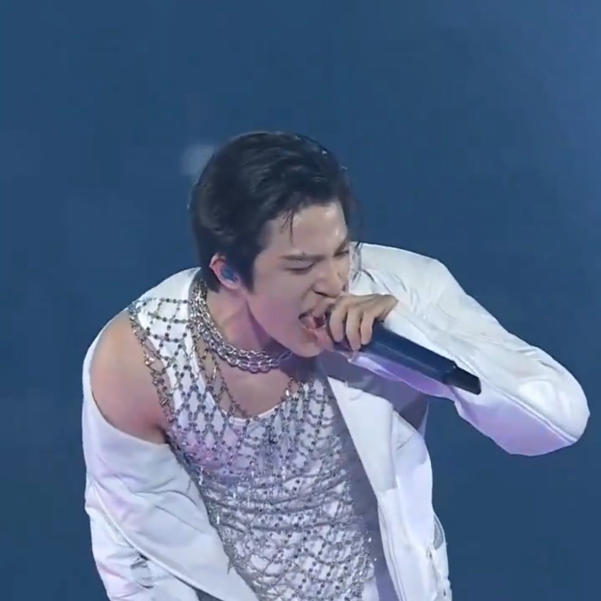 junghwanfeed's tweet photo. SO JUNGHWAN. that’s it. that’s the tweet. https://t.co/MYVq5CBdqd