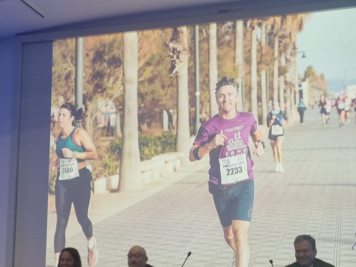 🔝En la MESA REDONDA #PANCREAS #SVPD2024 agradecen la participación y organización de la Carerra contra el Cáncer de Páncreas celebrada en #Valencia el pasado 17 Noviembre