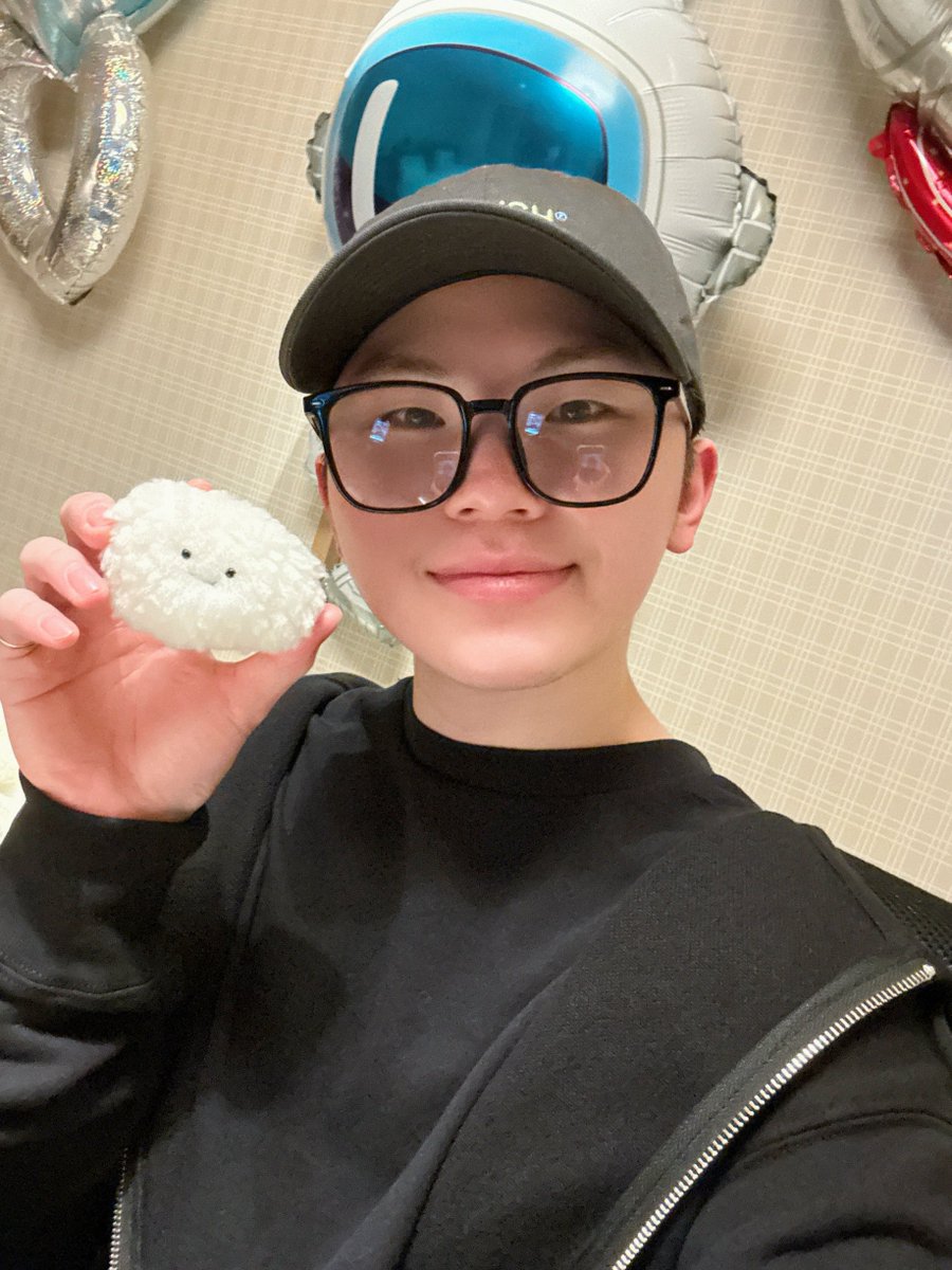 pledis_17's tweet image. [17'S 우지] 늘 언제나 변함없이 우아해