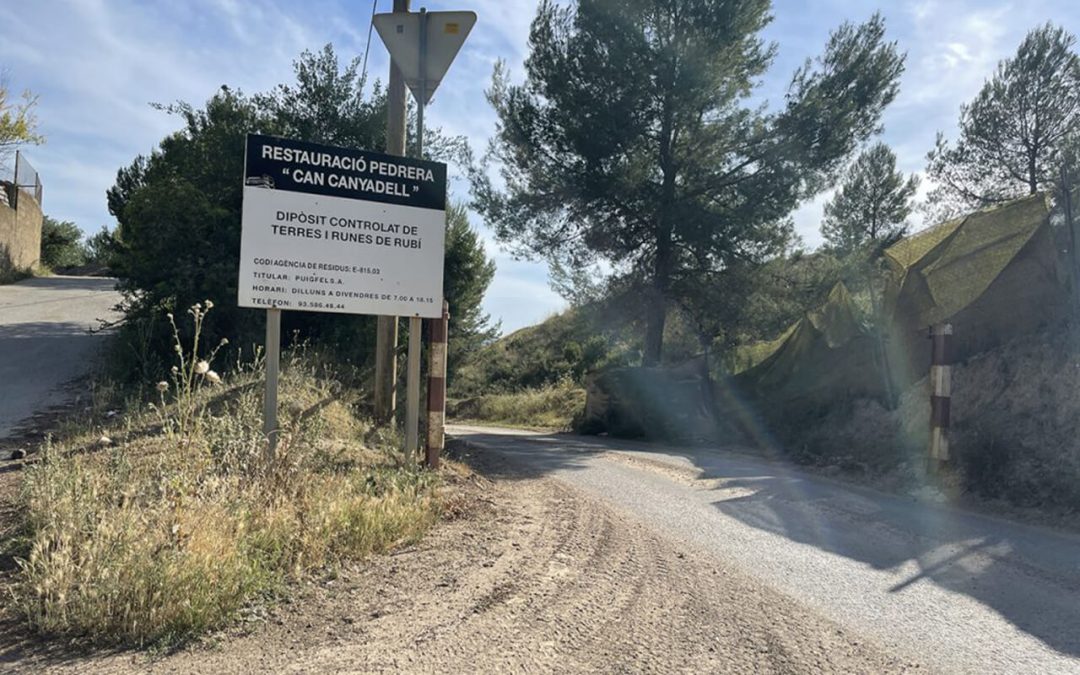 DiarideRubi_'s tweet photo. El Ple, a favor de la clausura de l’abocador de Can Canyadell amb l’abstenció del govern https://t.co/qUeUsMhpl7 #rubicity #abocadors #irregularitats #mediambient @RubiSnsAbocador @esquerrarubi @AUP_Rubi @PPopularRubi https://t.co/1Mc3uuh2LW