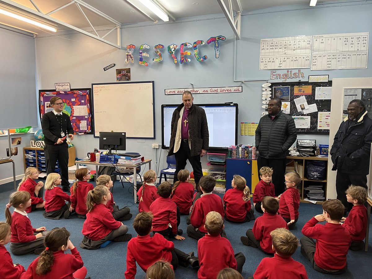 A cold day but a warm welcome for our visiting Melanesian Bishops, +Benedict and +Arthur at Frodsham CE Primary School! <a href="/MelanesianM/">Melanesian Mission</a> <a href="/FrodshamCE/">Frodsham CE Primary</a>