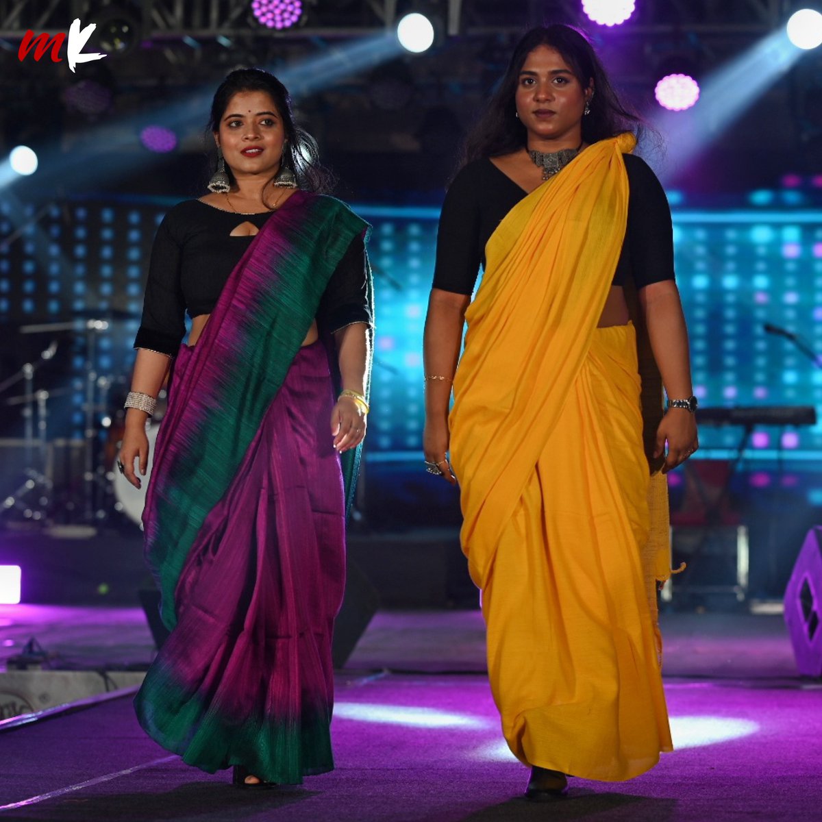 TT_My_Kolkata's tweet image. Many gathered to indulge in delicious food, trendy fashion, and mesmerising music at Bengal Rising 3.0 in #SaltLake's Central Park.

See more: telegraphindia.com/my-kolkata/eve…

#BengalRising #CentralPark #Business #BengalBusinessCouncil #Food #Fashion #KolkataEvents #Kolkata #MyKolkata