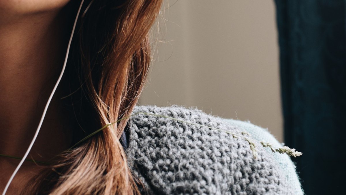 #VieEtudiante | Des pensées noires, des difficultés à gérer le stress ?
L’université met à votre disposition un annuaire des dispositifs d’écoute et de soutien, ainsi que des contacts pour prendre RDV avec un psychologue ou un psychiatre.
En savoir plus: u-paris.fr/besoin-dune-ai…