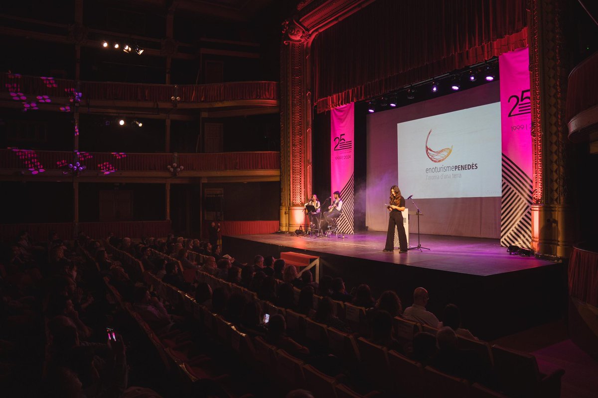 Setmana intensa però fent el que més agrada🎙️🗣️ per molts anys <a href="/penedesturisme/">Penedès Turisme</a>