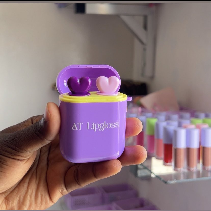 yaa_purple954's tweet photo. Lip Care Products Available As Well……

Lip balm
Lip gloss
Lip oil
Scrub
Brush
Mini mirrors etc
Face mask
Face moisturizing mask

Just Add Up…..0553556674 https://t.co/ViIBM8fSVt
